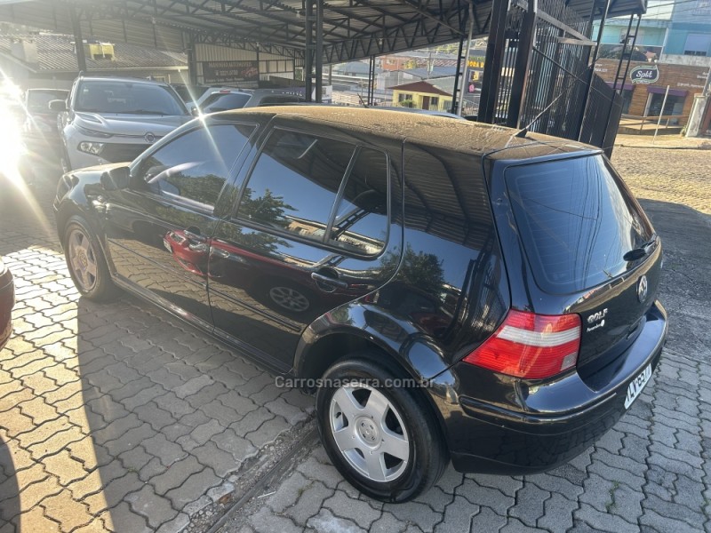 GOLF 2.0 MI 8V GASOLINA 4P MANUAL - 2004 - CAXIAS DO SUL