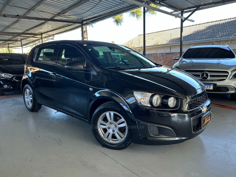 SONIC 1.6 LT 16V FLEX 4P MANUAL - 2013 - CANELA