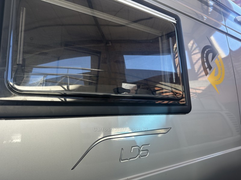 SPRINTER 2.2 FURGÃO STREET 415 CDI TETO ALTO DIESEL 3P MANUAL - 2019 - CANELA