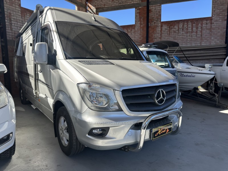 SPRINTER 2.2 FURGÃO STREET 415 CDI TETO ALTO DIESEL 3P MANUAL - 2019 - CANELA