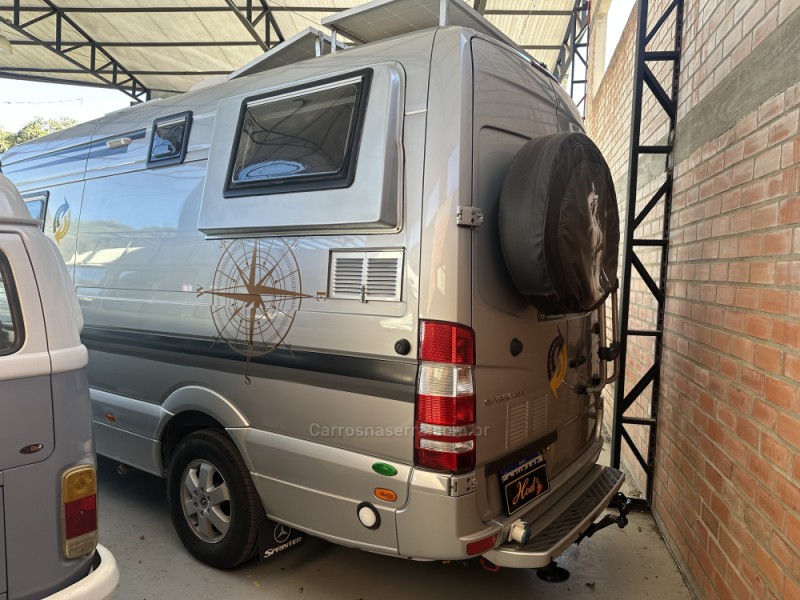 SPRINTER 2.2 FURGÃO STREET 415 CDI TETO ALTO DIESEL 3P MANUAL - 2019 - CANELA