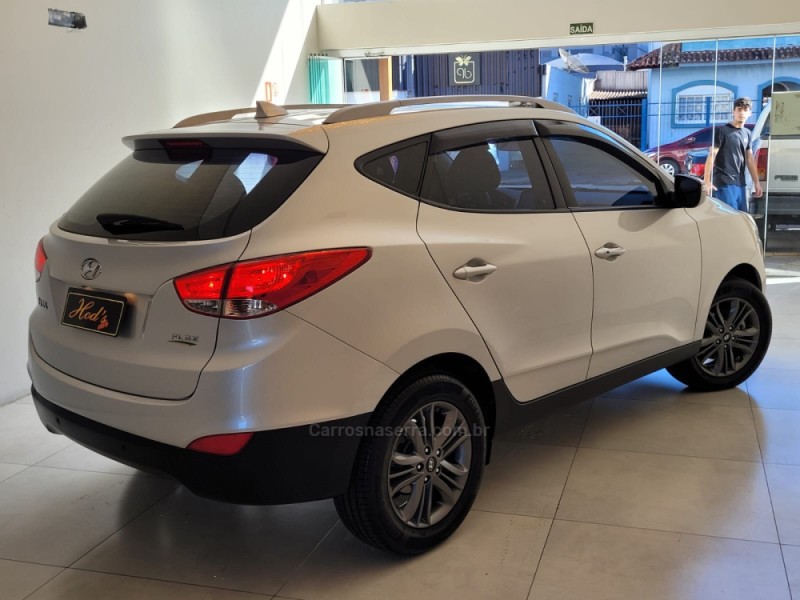 IX35 2.0 GL 4X2 16V FLEX 4P AUTOMÁTICO - 2018 - CANELA