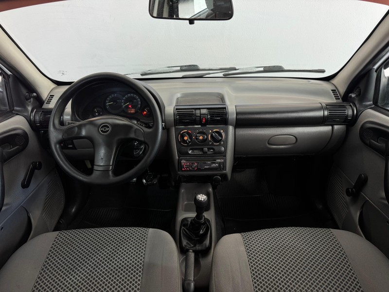 CLASSIC 1.0 MPFI LIFE 8V FLEX 4P MANUAL - 2010 - ESTâNCIA VELHA