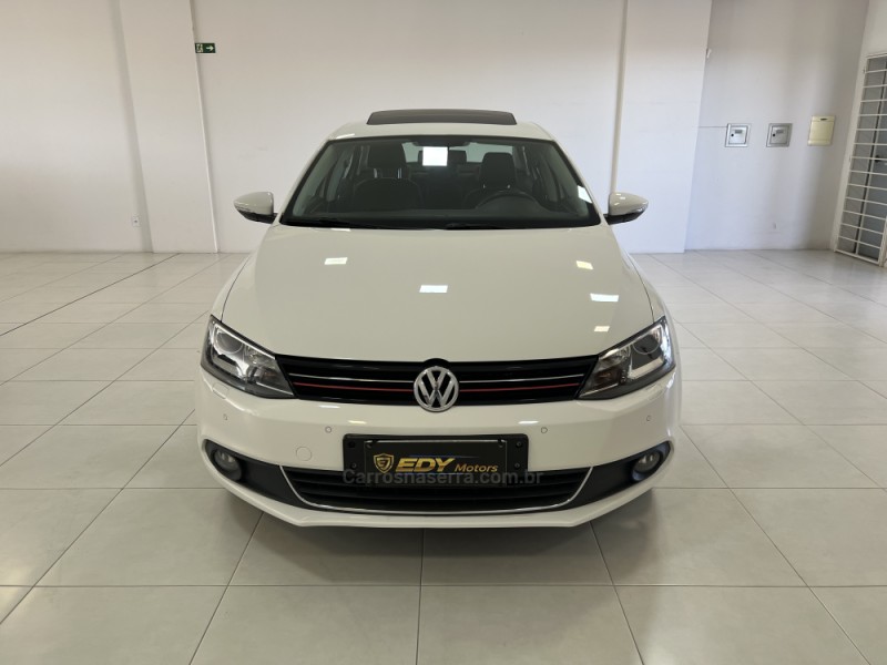 JETTA 2.0 TSI HIGHLINE 211CV GASOLINA 4P DSG - 2013 - BENTO GONçALVES