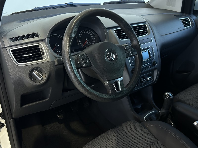 FOX 1.6 MI 8V FLEX 4P MANUAL - 2014 - CAXIAS DO SUL