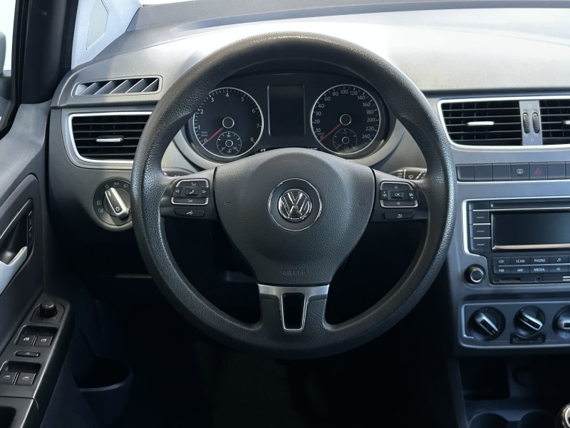 FOX 1.6 MI 8V FLEX 4P MANUAL - 2014 - CAXIAS DO SUL
