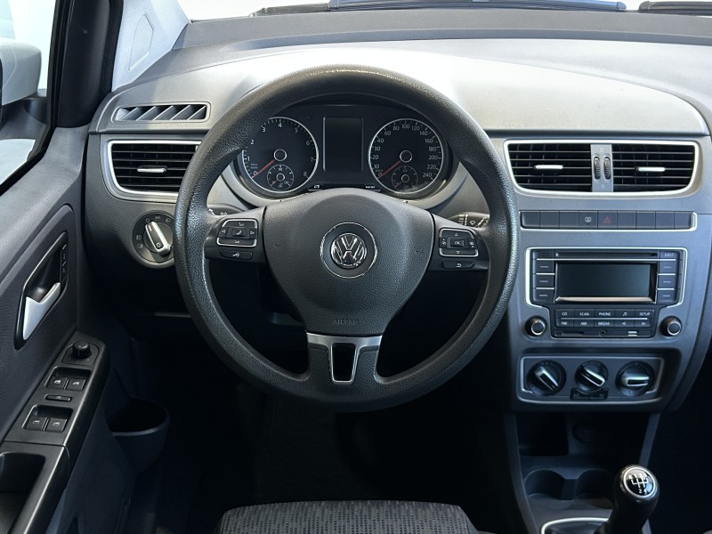 FOX 1.6 MI 8V FLEX 4P MANUAL - 2014 - CAXIAS DO SUL