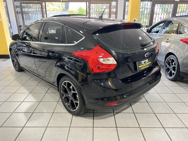 FOCUS 2.0 TITANIUM PLUS 16V FLEX 4P AUTOMÁTICO - 2015 - CAXIAS DO SUL