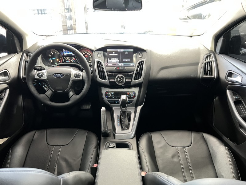 FOCUS 2.0 TITANIUM PLUS 16V FLEX 4P AUTOMÁTICO - 2015 - CAXIAS DO SUL