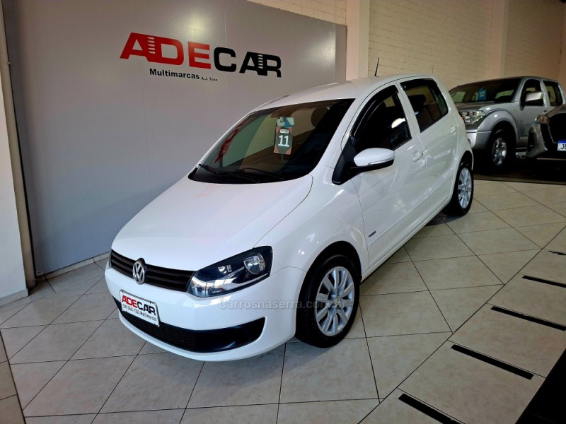 FOX 1.0 ITREND 8V FLEX 4P MANUAL - 2011 - FARROUPILHA