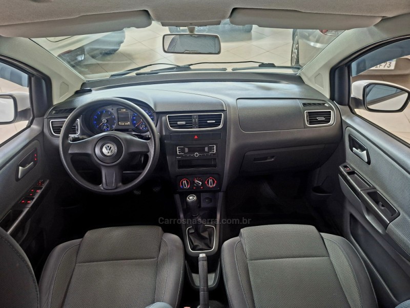 FOX 1.0 ITREND 8V FLEX 4P MANUAL - 2011 - FARROUPILHA