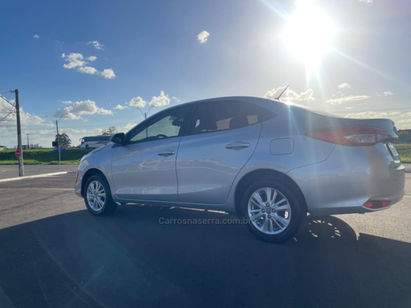 YARIS 1.5 XL SEDAN 16V FLEX 4P AUTOMÁTICO - 2019 - SANTA CRUZ DO SUL
