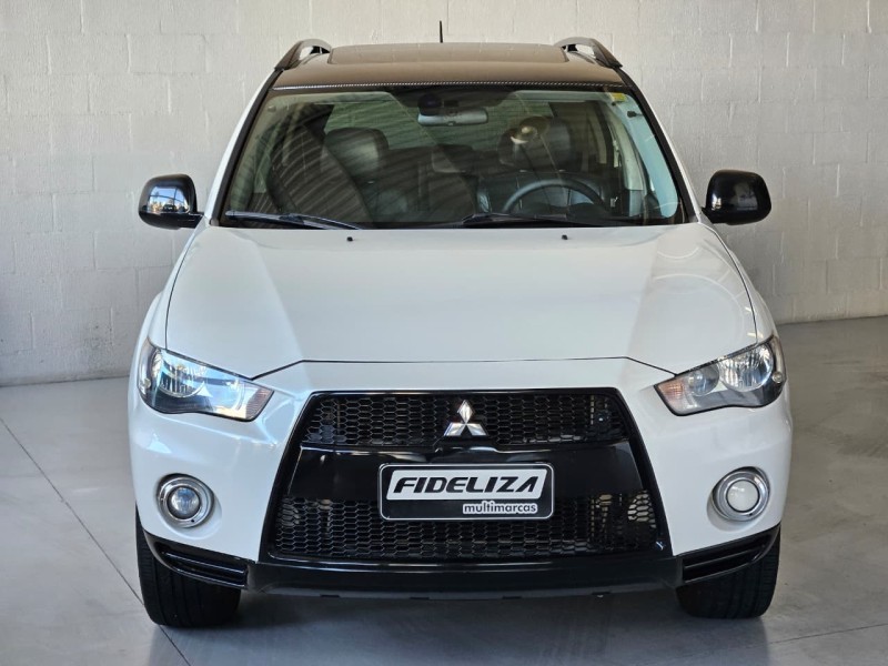 OUTLANDER 2.0 16V GASOLINA 4P AUTOMÁTICO - 2012 - FARROUPILHA