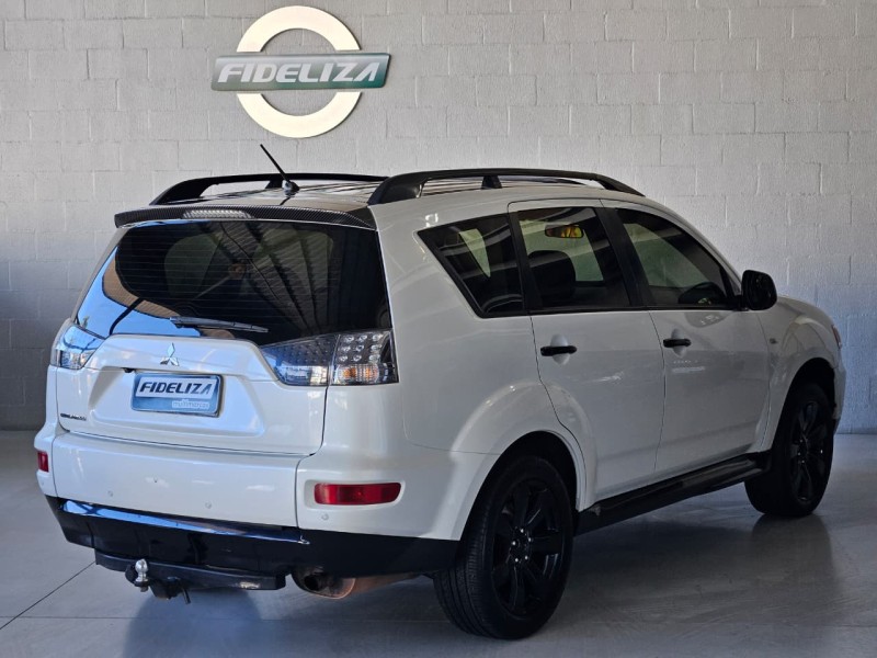 OUTLANDER 2.0 16V GASOLINA 4P AUTOMÁTICO - 2012 - FARROUPILHA