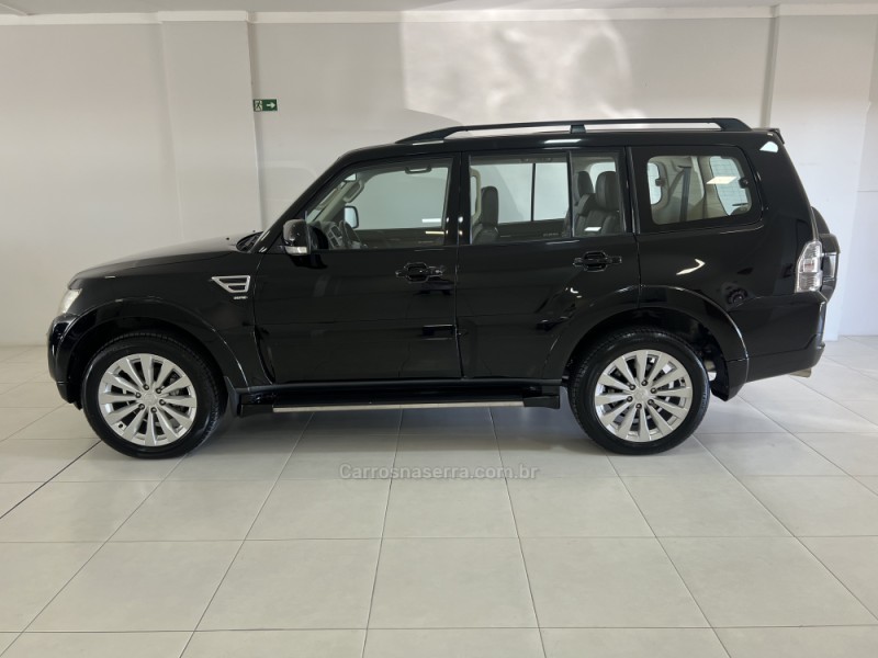 PAJERO 3.2 HPE 4X4 7 LUGARES 16V TURBO INTERCOOLER DIESEL 4P AUTOMÁTICO - 2015 - BENTO GONçALVES