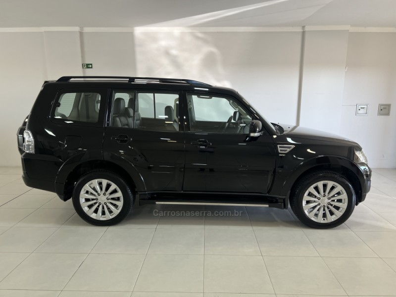 PAJERO 3.2 HPE 4X4 7 LUGARES 16V TURBO INTERCOOLER DIESEL 4P AUTOMÁTICO - 2015 - BENTO GONçALVES