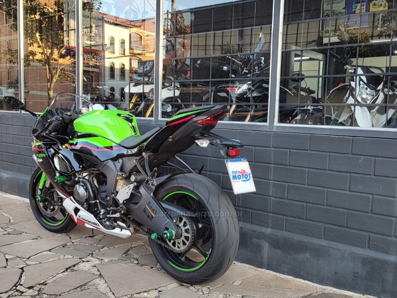 NINJA ZX-6R 600CC  - 2022 - FLORES DA CUNHA