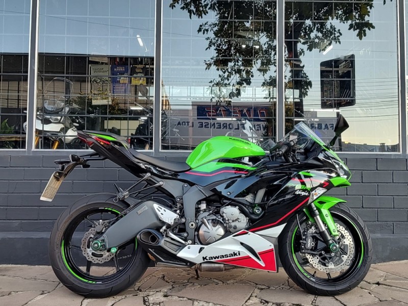NINJA ZX-6R 600CC  - 2022 - FLORES DA CUNHA