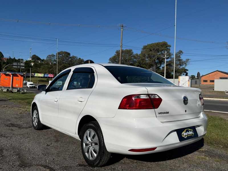 VOYAGE 1.6 MI CITY 8V FLEX 4P MANUAL - 2014 - FARROUPILHA