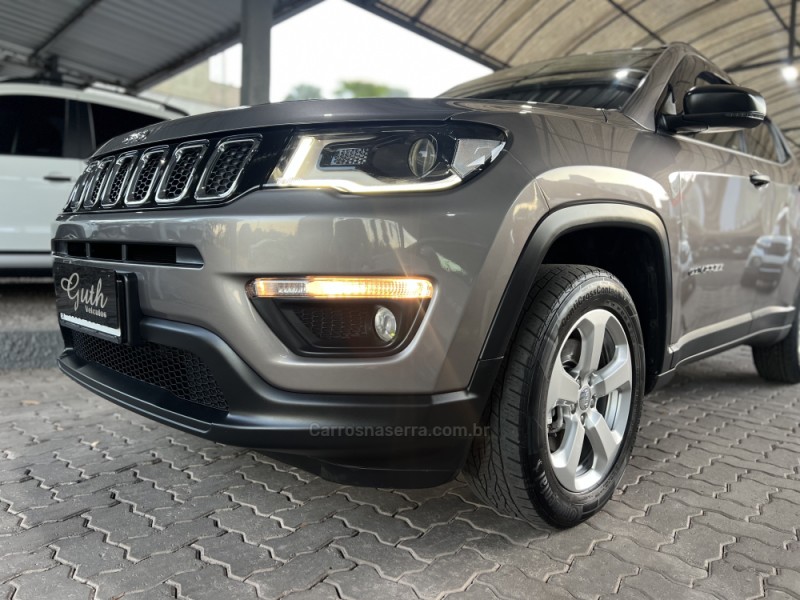 COMPASS 2.0 16V FLEX SPORT AUTOMÁTICO - 2017 - BOM PRINCíPIO