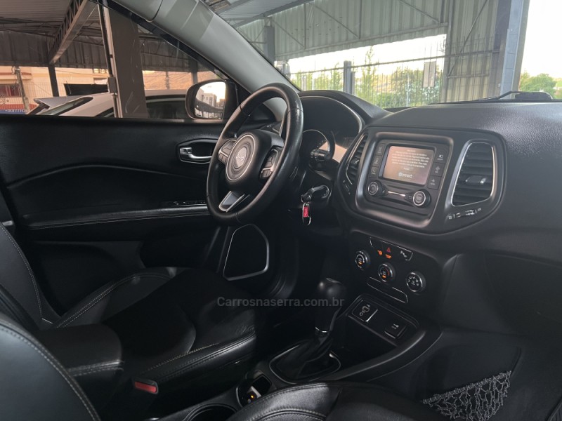 COMPASS 2.0 16V FLEX SPORT AUTOMÁTICO - 2017 - BOM PRINCíPIO