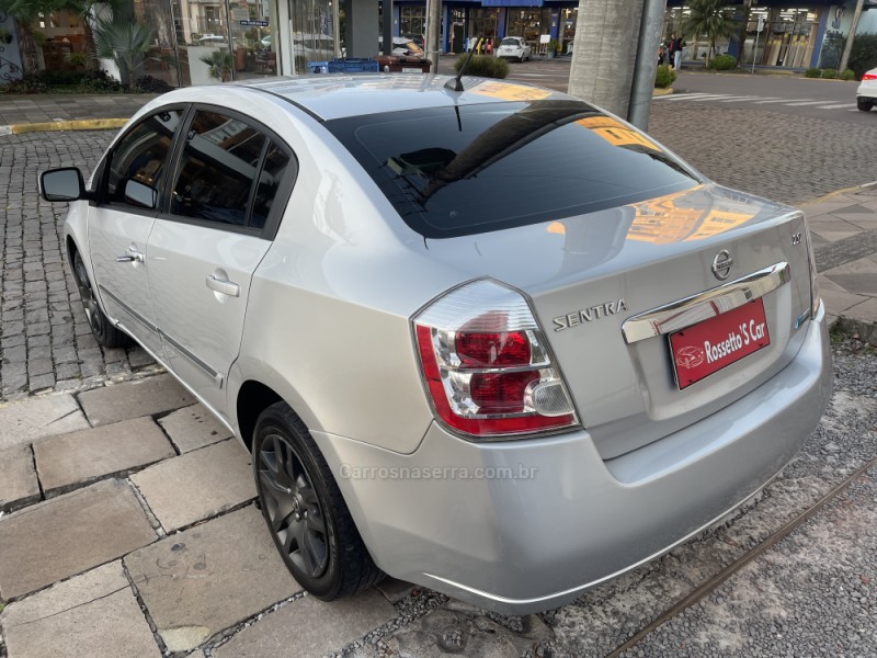 SENTRA 2.0 16V FLEX 4P MANUAL - 2011 - FARROUPILHA