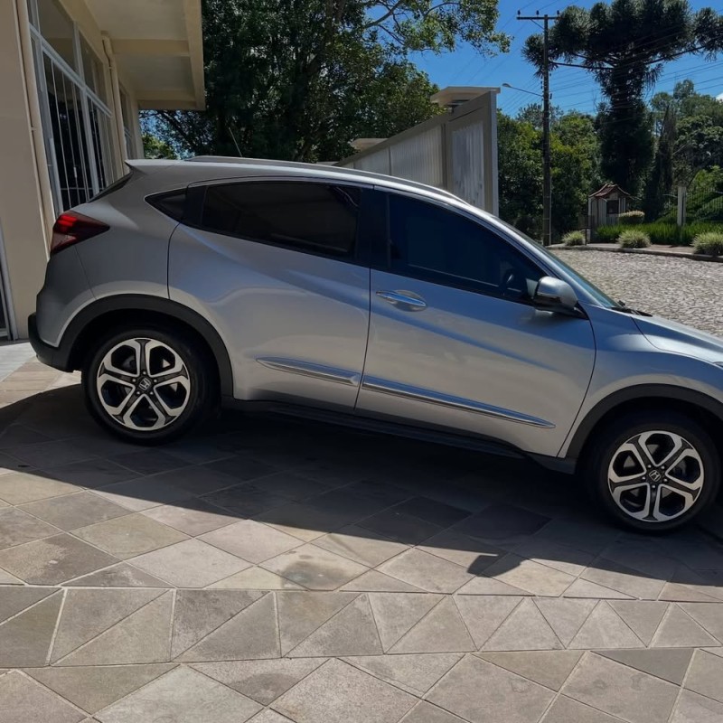 HR-V 1.8 16V FLEX TOURING 4P AUTOMÁTICO - 2018 - NOVA PETRóPOLIS