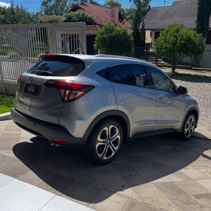 HR-V 1.8 16V FLEX TOURING 4P AUTOMÁTICO - 2018 - NOVA PETRóPOLIS