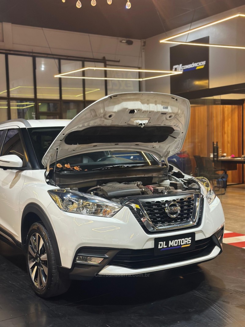 KICKS 1.6 16V FLEX SL 4P XTRONIC - 2018 - LAJEADO