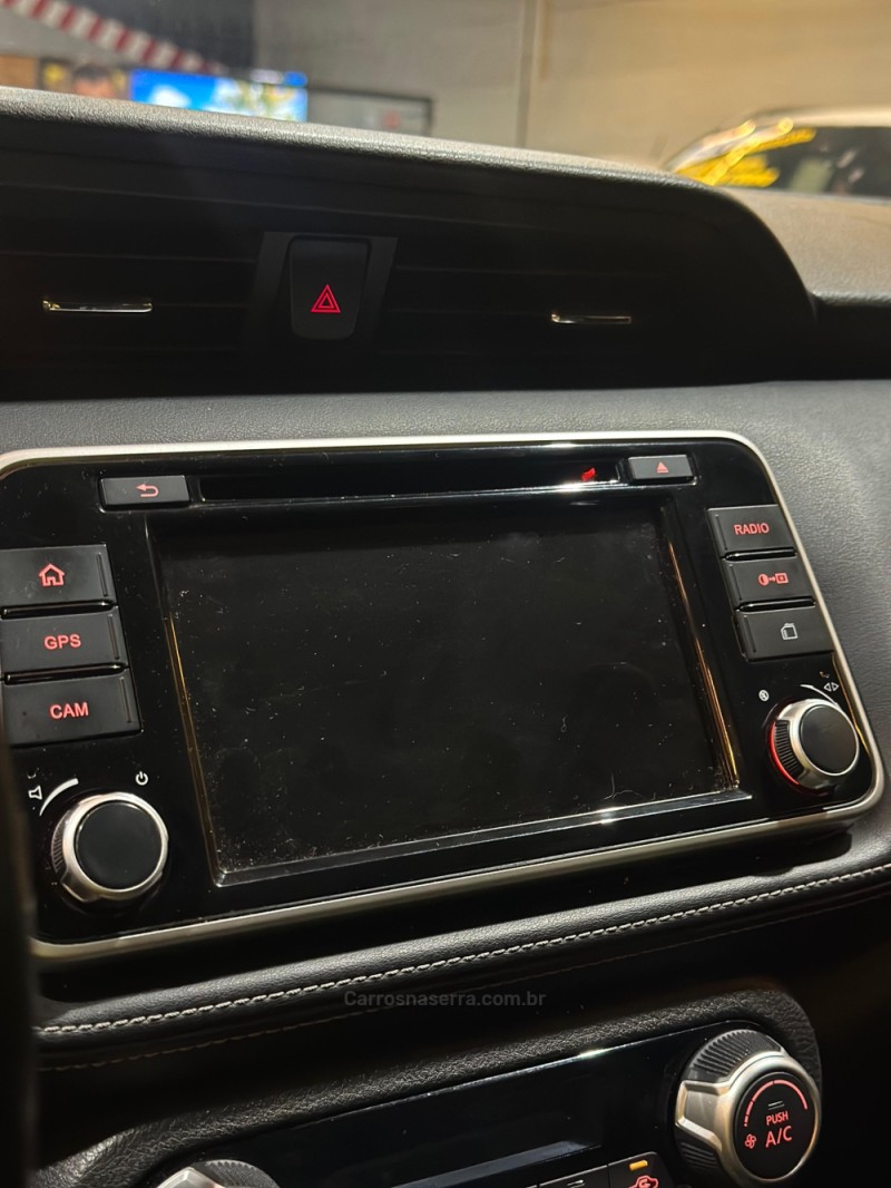 KICKS 1.6 16V FLEX SL 4P XTRONIC - 2018 - LAJEADO