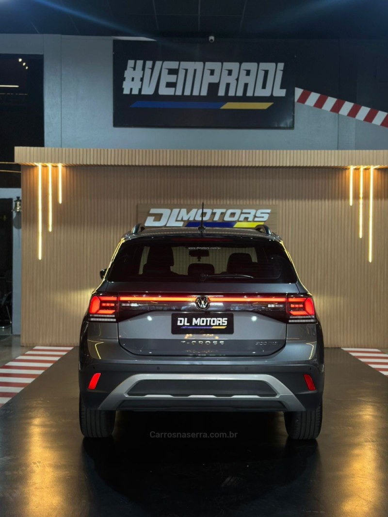 T-CROSS 1.4 HIGHLINE TSI 16V FLEX 4P AUTOMÁTICO - 2025 - LAJEADO