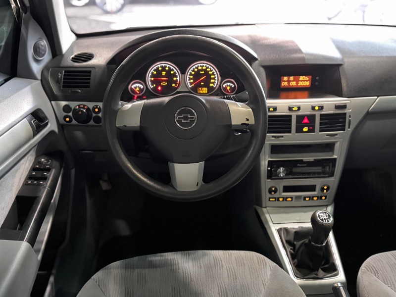 VECTRA 2.0 MPFI ELEGANCE 8V 140CV FLEX 4P MANUAL - 2008 - FELIZ