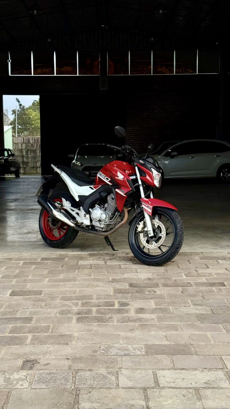 CB 250F TWISTER ABS - 2022 - FLORES DA CUNHA