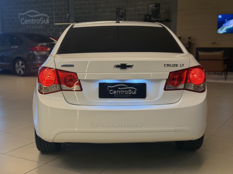 CRUZE 1.8 LT 16V FLEX 4P MANUAL - 2014 - CARLOS BARBOSA