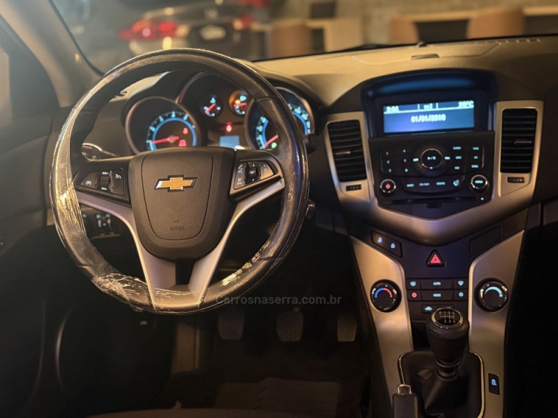CRUZE 1.8 LT 16V FLEX 4P MANUAL - 2014 - CARLOS BARBOSA