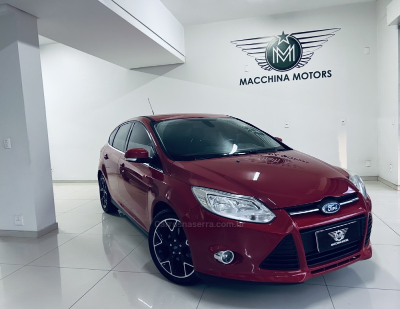 focus 2.0 titanium hatch 16v flex 4p automatico 2015 caxias do sul