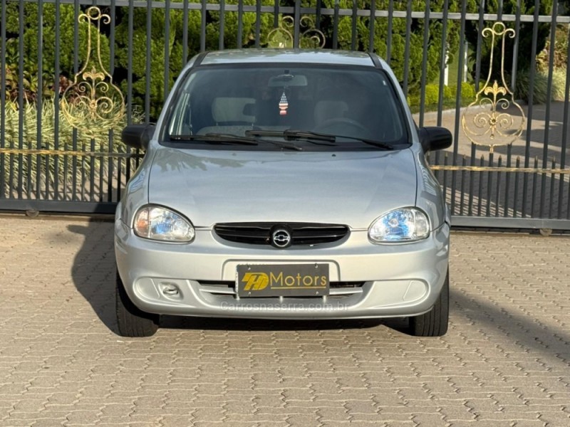 CORSA 1.6 MPFI CLASSIC SEDAN 8V GASOLINA 4P MANUAL - 2003 - CAXIAS DO SUL