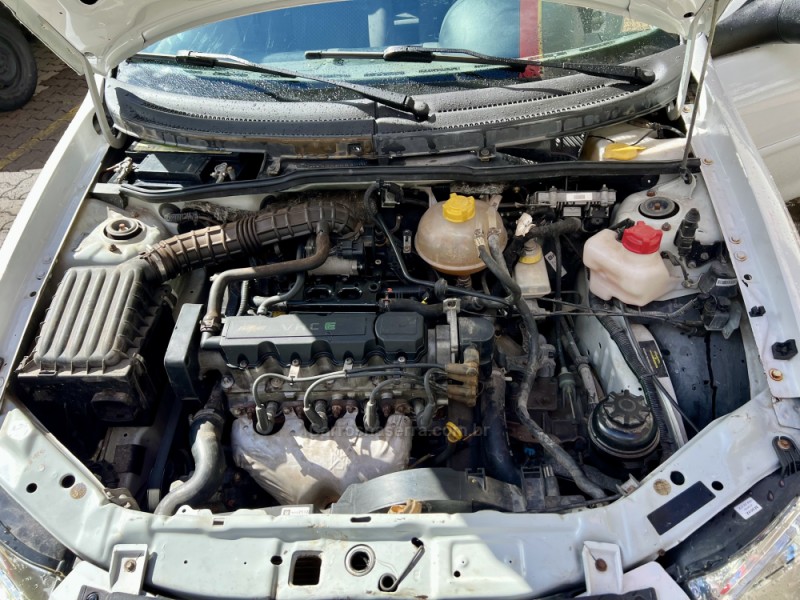 CLASSIC 1.0 VHC LS 8V FLEX 4P MANUAL - 2013 - CAXIAS DO SUL