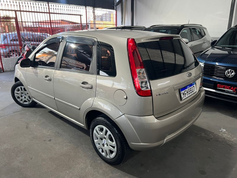 FIESTA 1.0 MPI CLASS 8V FLEX 4P MANUAL - 2010 - CAXIAS DO SUL