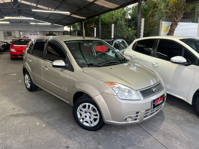 FIESTA 1.0 MPI CLASS 8V FLEX 4P MANUAL - 2010 - CAXIAS DO SUL