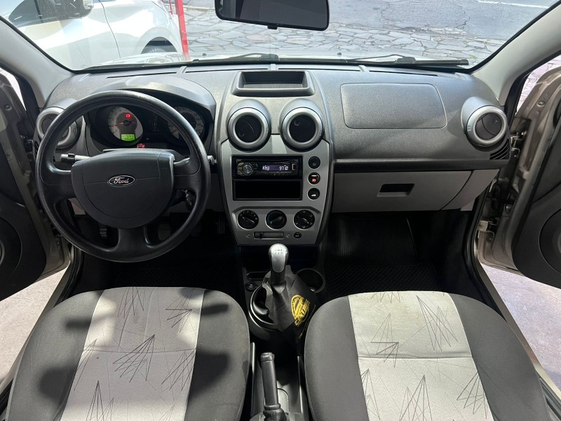 FIESTA 1.0 MPI CLASS 8V FLEX 4P MANUAL - 2010 - CAXIAS DO SUL