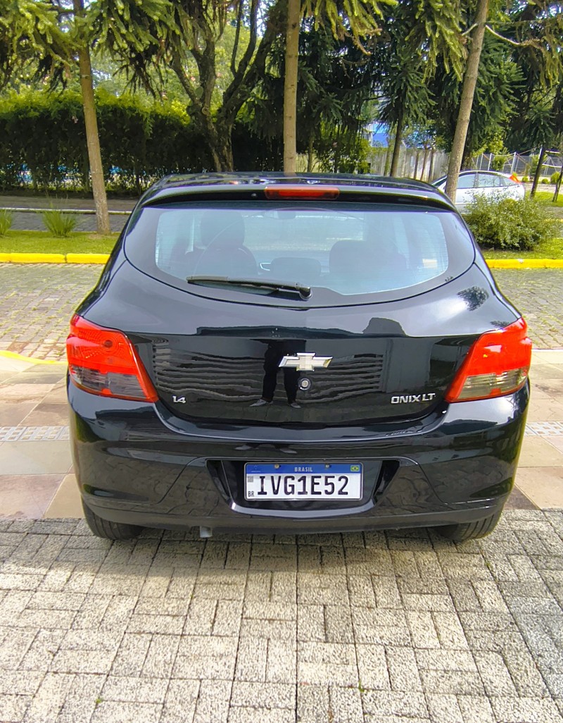 ONIX 1.4 MPFI LT 8V FLEX 4P MANUAL - 2014 - FARROUPILHA
