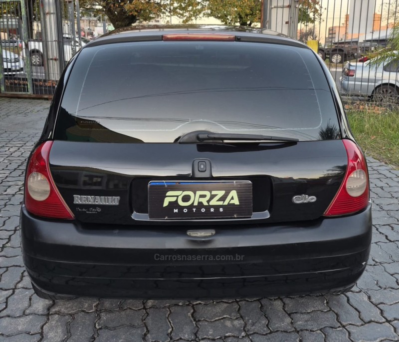 CLIO 1.0 EXPRESSION 16V GASOLINA 4P MANUAL - 2004 - CAXIAS DO SUL