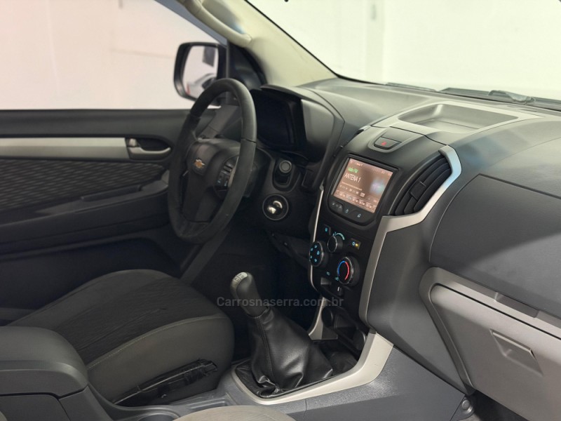 S10 2.4 LT 4X2 CD 8V FLEX 4P MANUAL - 2014 - ESTâNCIA VELHA