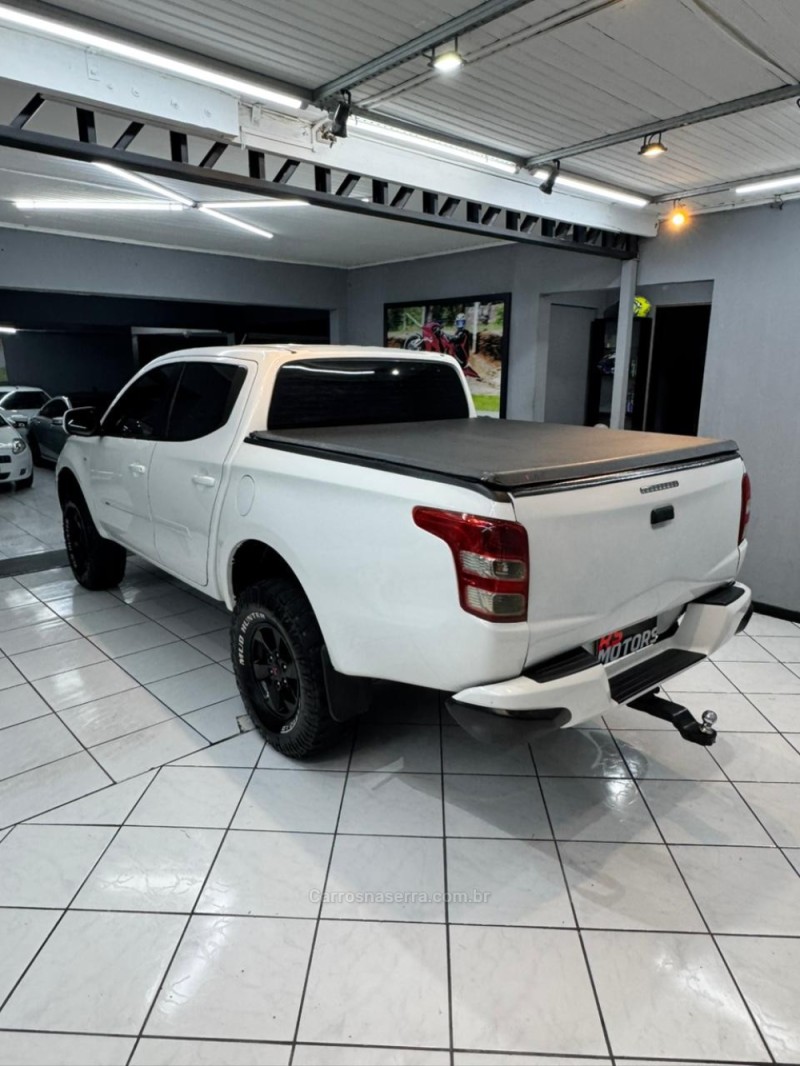 L200 TRITON 3.2 GL 4X4 CD 16V TURBO INTERCOLER DIESEL 4P MANUAL - 2018 - CAXIAS DO SUL