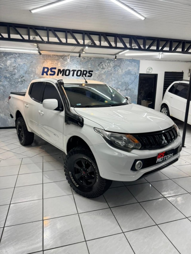 L200 TRITON 3.2 GL 4X4 CD 16V TURBO INTERCOLER DIESEL 4P MANUAL - 2018 - CAXIAS DO SUL