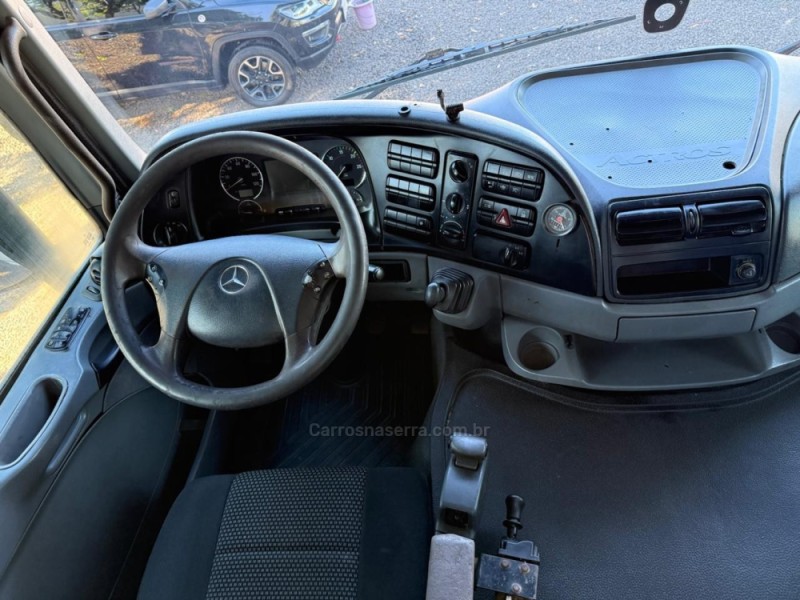 ACTROS 4844 K 8X4 - 2013 - IVOTI