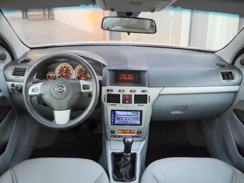 VECTRA 2.0 MPFI ELEGANCE 8V FLEX 4P MANUAL - 2008 - ESTâNCIA VELHA