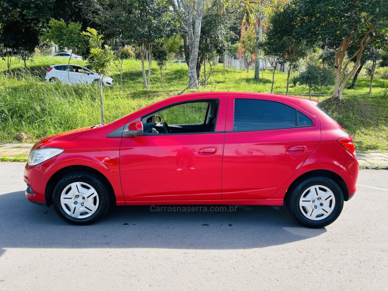 ONIX 1.0 MPFI LT 8V FLEX 4P MANUAL - 2014 - BENTO GONçALVES