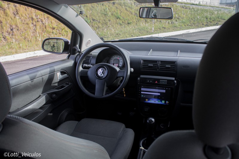 FOX 1.0 MI 8V FLEX 4P MANUAL - 2009 - FARROUPILHA